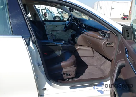 2017 Maserati Quattroporte S Granlusso z USA, uszkodzony, nr VIN ZAM56RPL4H1226584